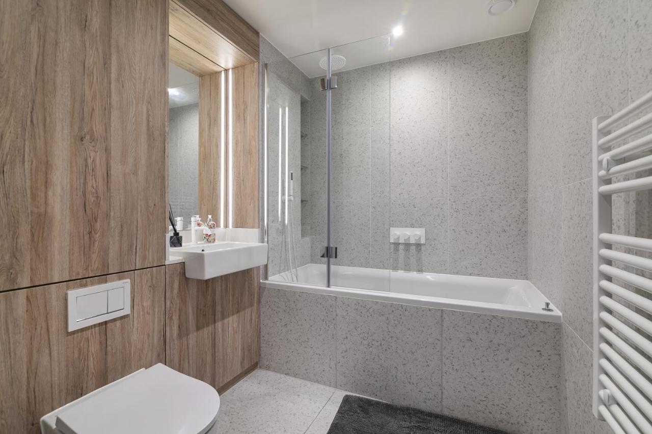 Luxury Spacious Flat With Communal Gardens And Parking Londres Exterior foto