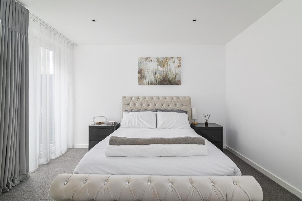Luxury Spacious Flat With Communal Gardens And Parking Londres Exterior foto