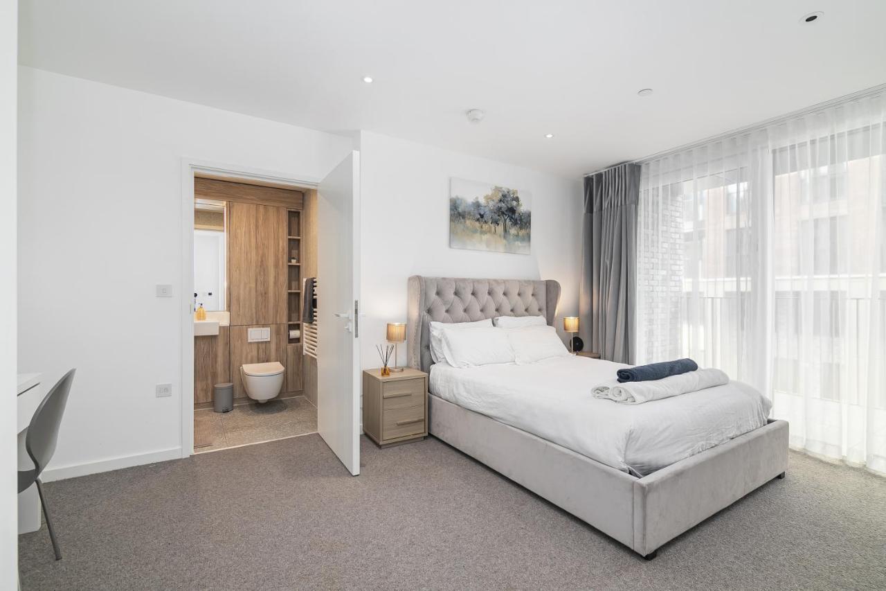 Luxury Spacious Flat With Communal Gardens And Parking Londres Exterior foto